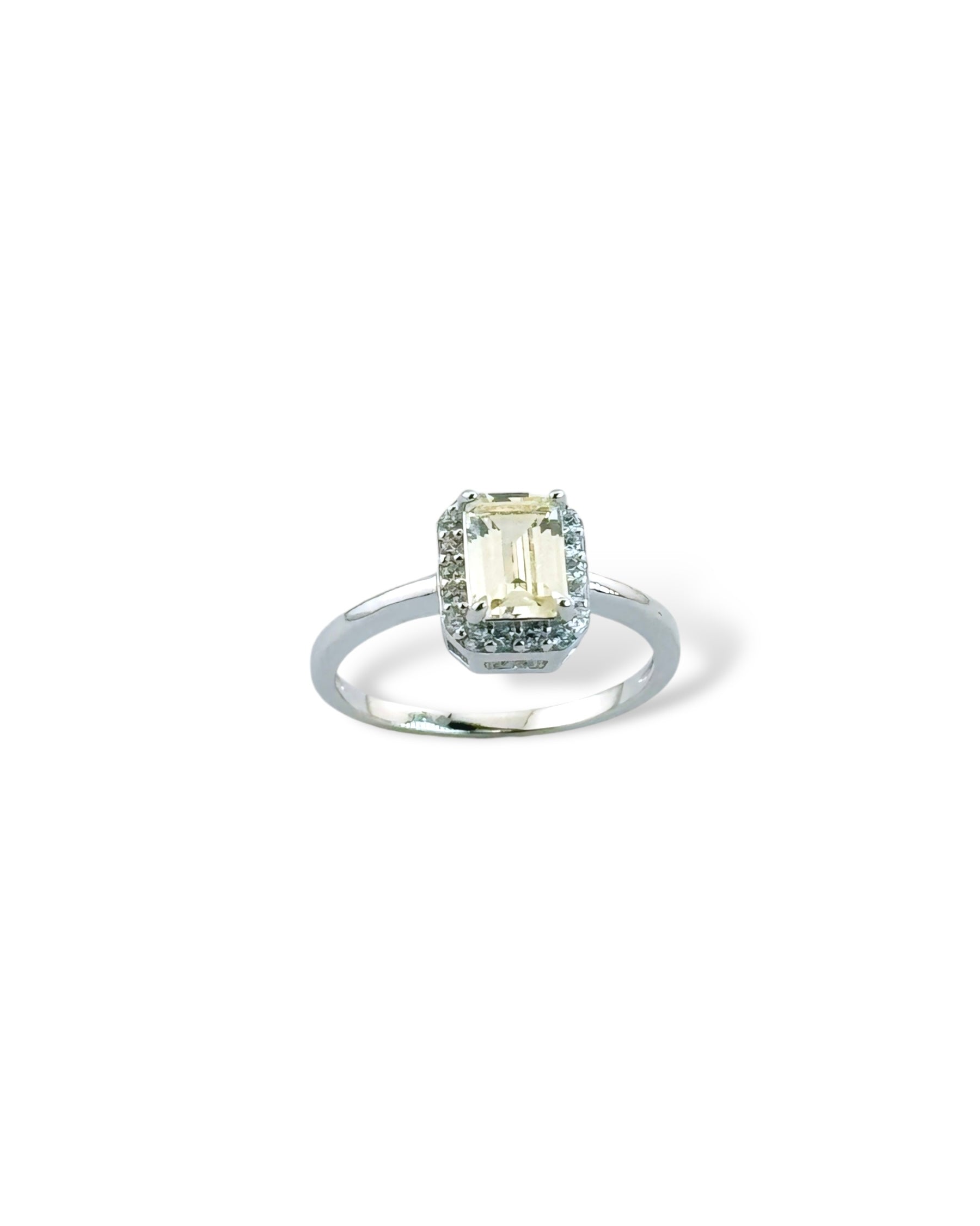 Rectangular Sparkling Halo Ring - Zilara Store