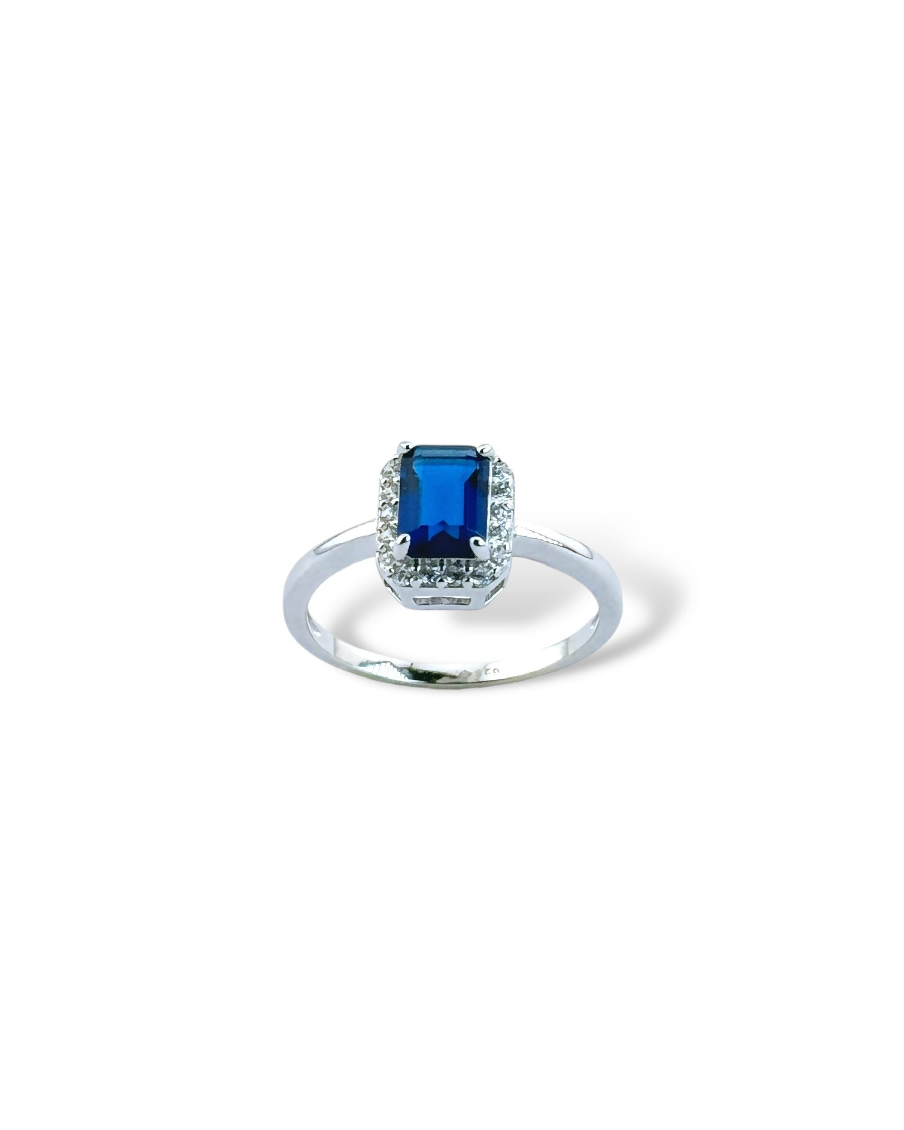 Rectangular Sparkling Halo Ring - Zilara Store