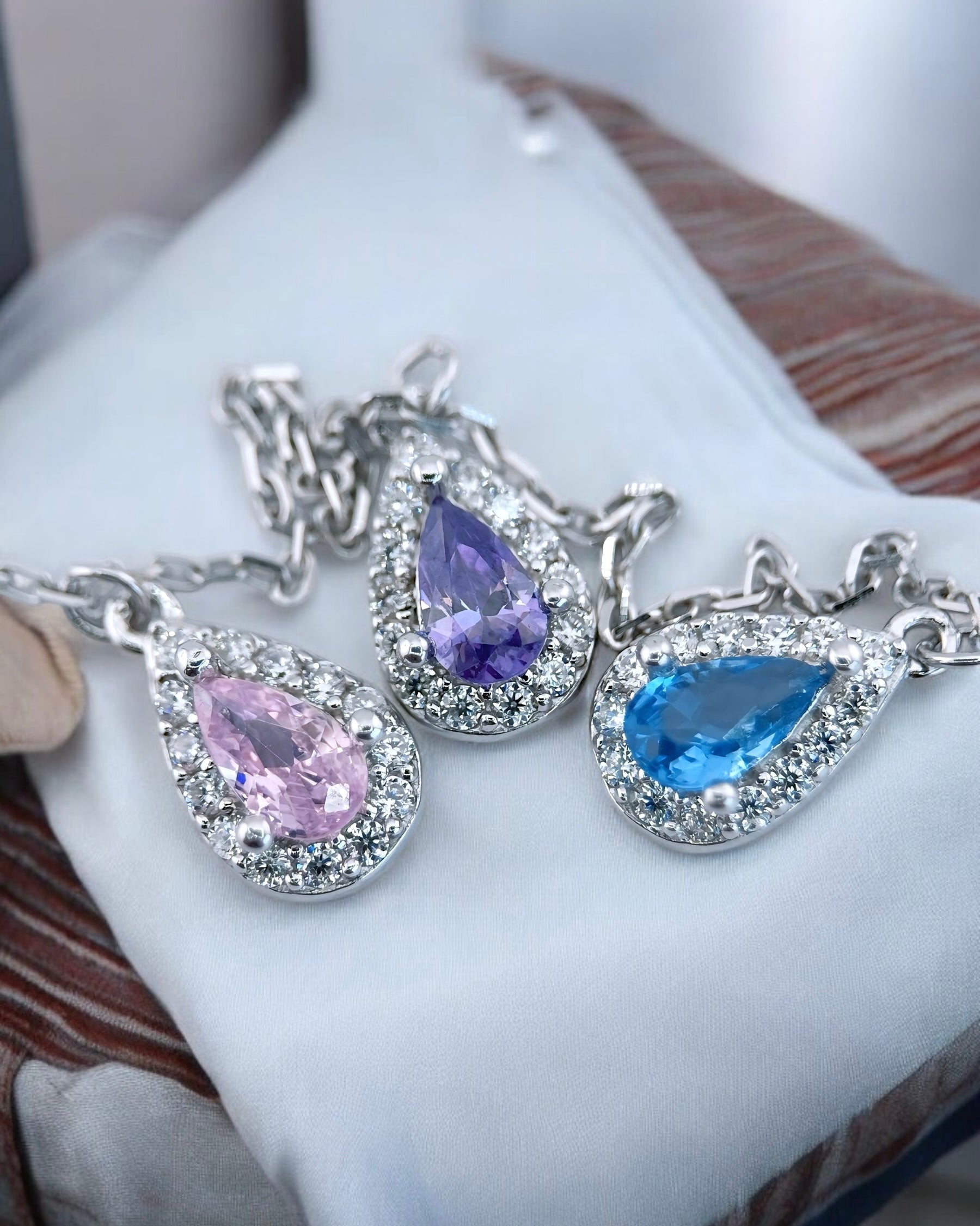 Halo Drop Gem Stone Bracelet - Zilara Store